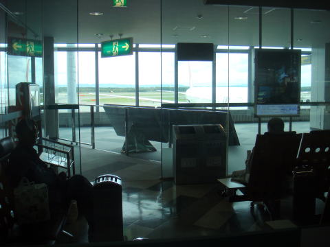 Door-less Smoking Space in Sapporo Japan